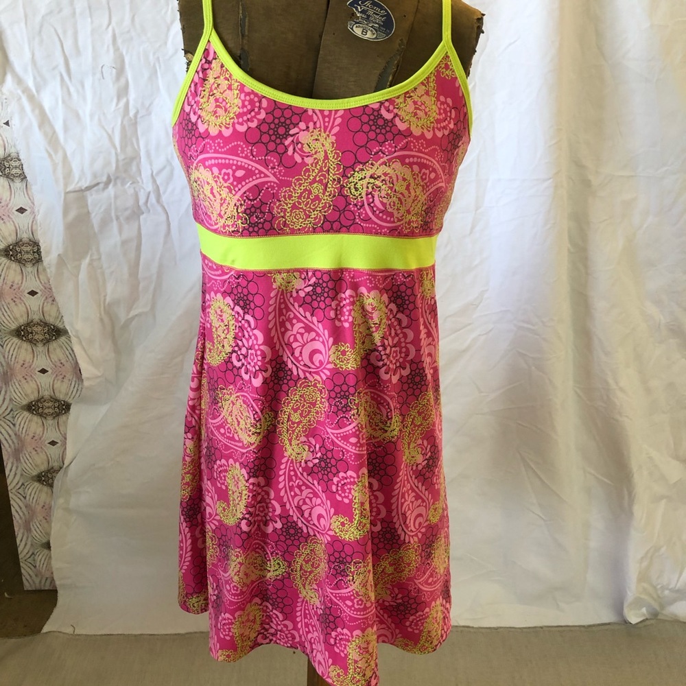 Soybu lg athletic dress w shelf bra pink & lime